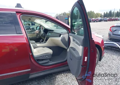 2017 Cadillac Xt5 Luxury z USA, uszkodzony, nr VIN 1GYKNDRS7HZ207119